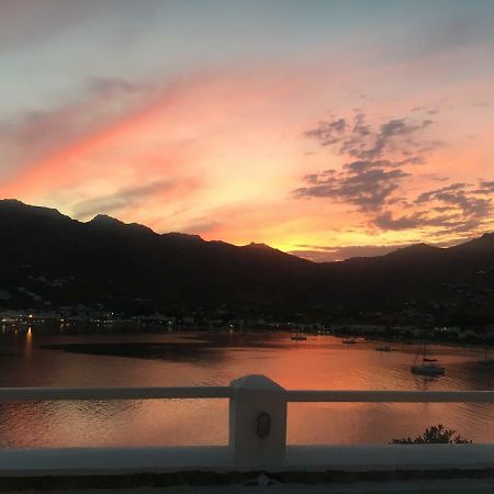 Studios Niovi Serifos Livadi  Luaran gambar