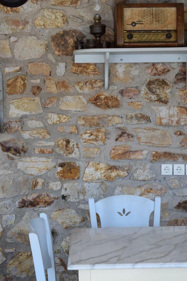 Studios Niovi Serifos Livadi  Luaran gambar